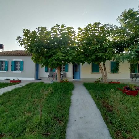 Kalogria Beach Studios Exterior foto
